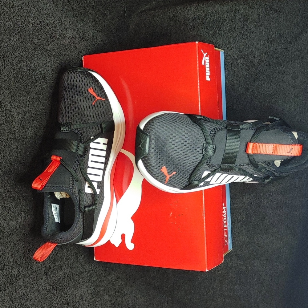 Shoes - Picture 3 of 6
